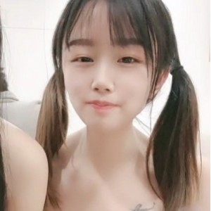 [转载搬运] 婷公主【合法妹子已成年】 [2+2.5G][百度盘]