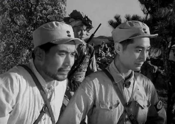 6TB老电影合集1100部：怀旧经典、战争残酷、动画童年、武侠乐趣、乡村风情、古装美、历史真实、喜剧放松、戏曲魅力