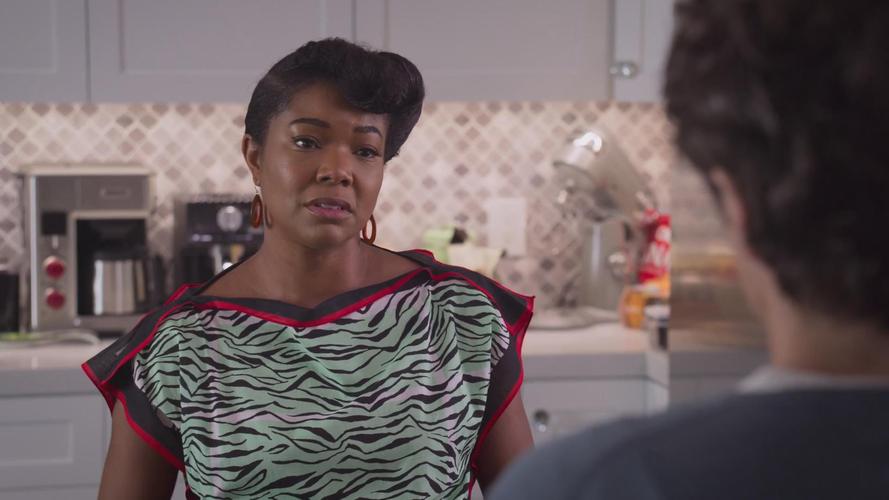 《儿女一箩筐(2022)美国：一段充满爱情、冒险、家庭的喜剧冒险之旅》