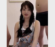 《琳琳榨干男优，粉丝们给力四射！扣扣传媒1V900m，清纯女星的致命诱惑》