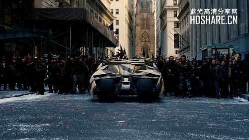 《蝙蝠侠2:蝙蝠侠归来4KREMUX(原盘蓝光),极致视觉体验,超高清画质,多种设备支持,极速体验!》