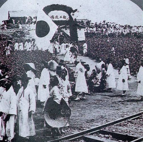 《英勇抗战：长津湖BattleofChosinReservior20212160pWEB-DLHEVCAAC-QHstudIo》