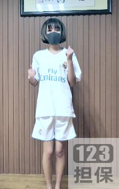 抖音网红钰儿：美丽仙女舞动青春，洋溢活力的笑容迷倒众生