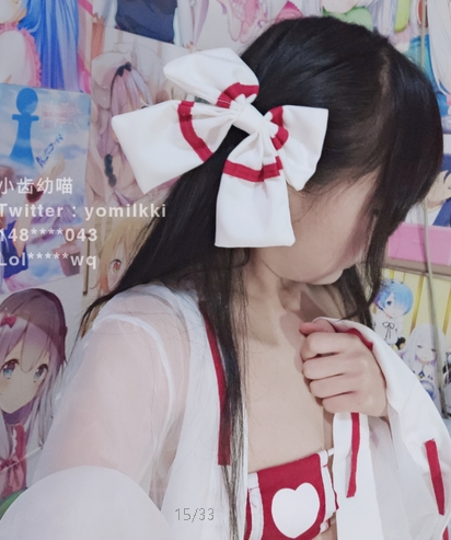 斗鱼茜乖乖现役美女主播，巅峰颜值完美身材，1小时+有声视频，换装、视角、投影、椅子舞，让你体验完美欲望！