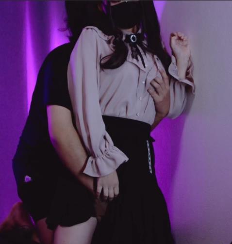 日本网红Echiechi最新作品:玩偶姐姐带口罩的有尺度花样36v-43.5G