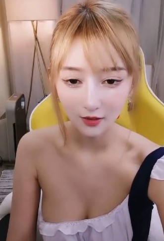 小唯半塘御姐精选：完美身材颜值+迷离气质味道