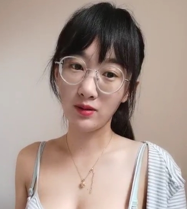 老师备课时发现道具漏奶，猛磨头疼，神秘处转载的资料只能搬运到百度盘。