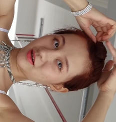 红色性感泳装，大罩杯，长腿美女，2V8.1G百度云