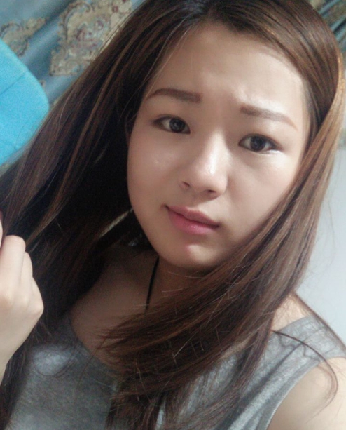 泄密事件揭露:天津女子张佳慧涉嫌贩卖小狗,被指为反差婊。14V团队举办的28人四人游,引发关注。百度盘涉嫌泄露个人信息。