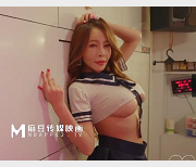 槟榔摊之恋下集:女友被大佬玩游戏的故事