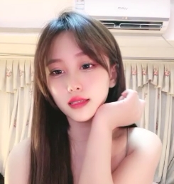 颜值明星脸沉沦表演：脱衣秀+放飞自我19v18.8g