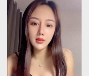 颜值超美的女神于小雅