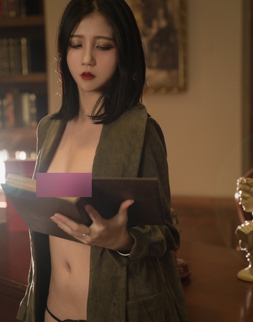 Cazi姬纪7套写真合集：颜值身材完美，肌肤细腻粉嫩，115张1.02G