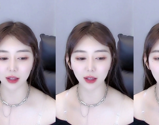 奇领小狮子的高难度动作直播视频