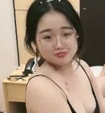 18岁小姑娘高难度动作直播1V667M