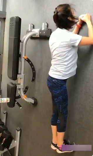 令人心动的广州御姐，颜值无可挑剔