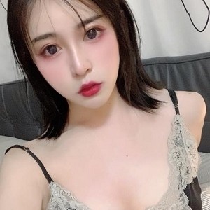 美脚TS妍熙：性感身材、迷人笑容，让粉丝疯狂