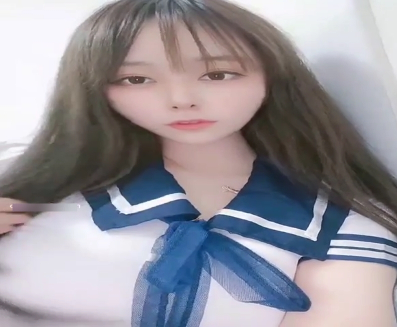 推特网红大罩杯福利姬，附赠maichen781百度盘