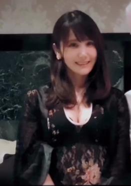 MD传媒出品，兔子先生街头搭讪岛国美女，身材曼妙，引人入胜