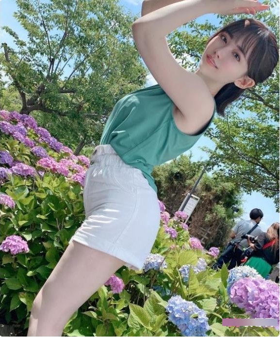 抖音上的三寸妹子作品