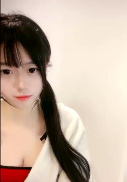 校花N子菠萝果酱完整版自拍视频，热度高颜值身材好，粉嫩可爱