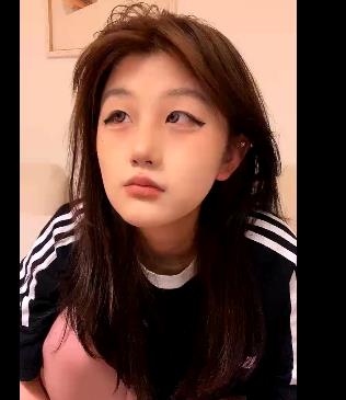 7月29日直播：社保姬车衣秀，作者自拍惊艳亮相！