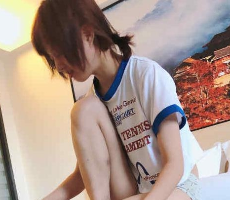 希妹羞涩纯真私拍合集，多个视频尽显魅力