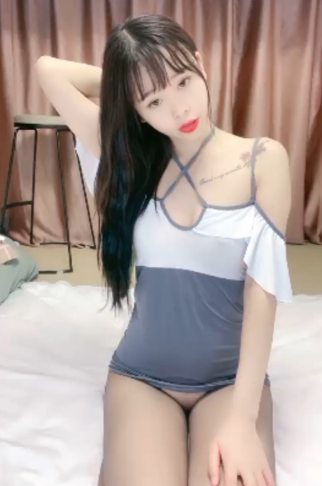 露露：甜美大长腿狗子视频合集，81个视频102张图片，百度盘分享