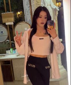 高颜值优质TS自拍露脸图集下载，稀缺解压教程，1.2G视频共69个！