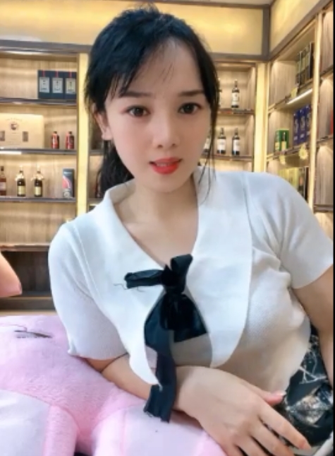 烟酒老板娘羊羊上班跳弹放飞自我，单集5.54GB百度盘