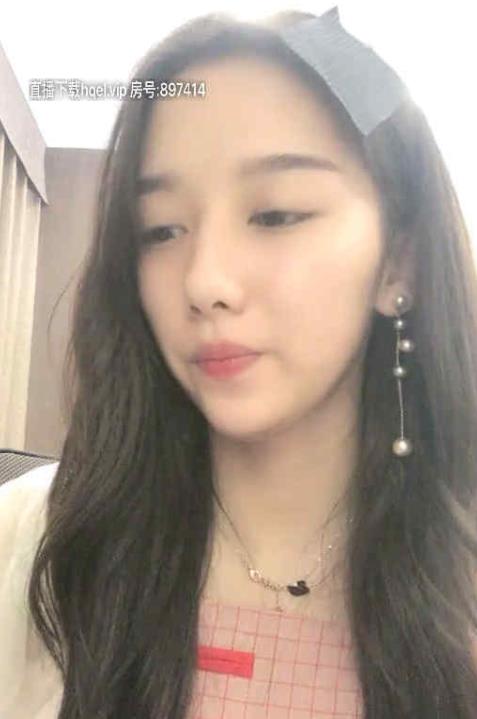 星luck：斗鱼最美主播，65v资源，撩人逗趣，19.7G大片