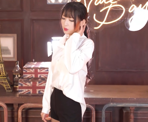 舞蹈区新PMV剪辑:一分一秒含住你的大棒子,高清1080P原版,神秘舞者展现魅力