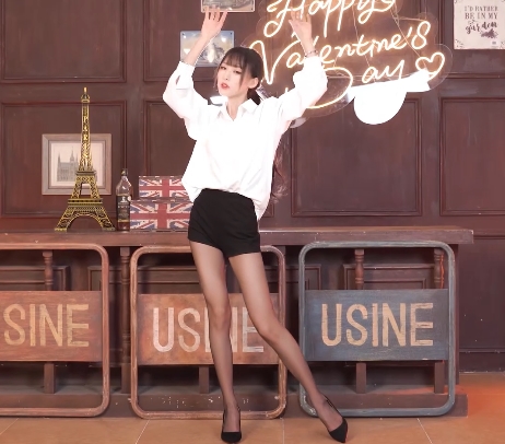 舞蹈区新PMV剪辑:一分一秒含住你的大棒子,高清1080P原版,神秘舞者展现魅力