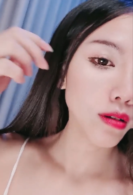 朱玲玲：原创自录半糖美女主播power菜2V/1.12G百度云