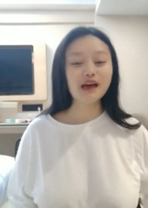 小毒甜：户外直播达人，8v7.4g探险视频收藏狂潮