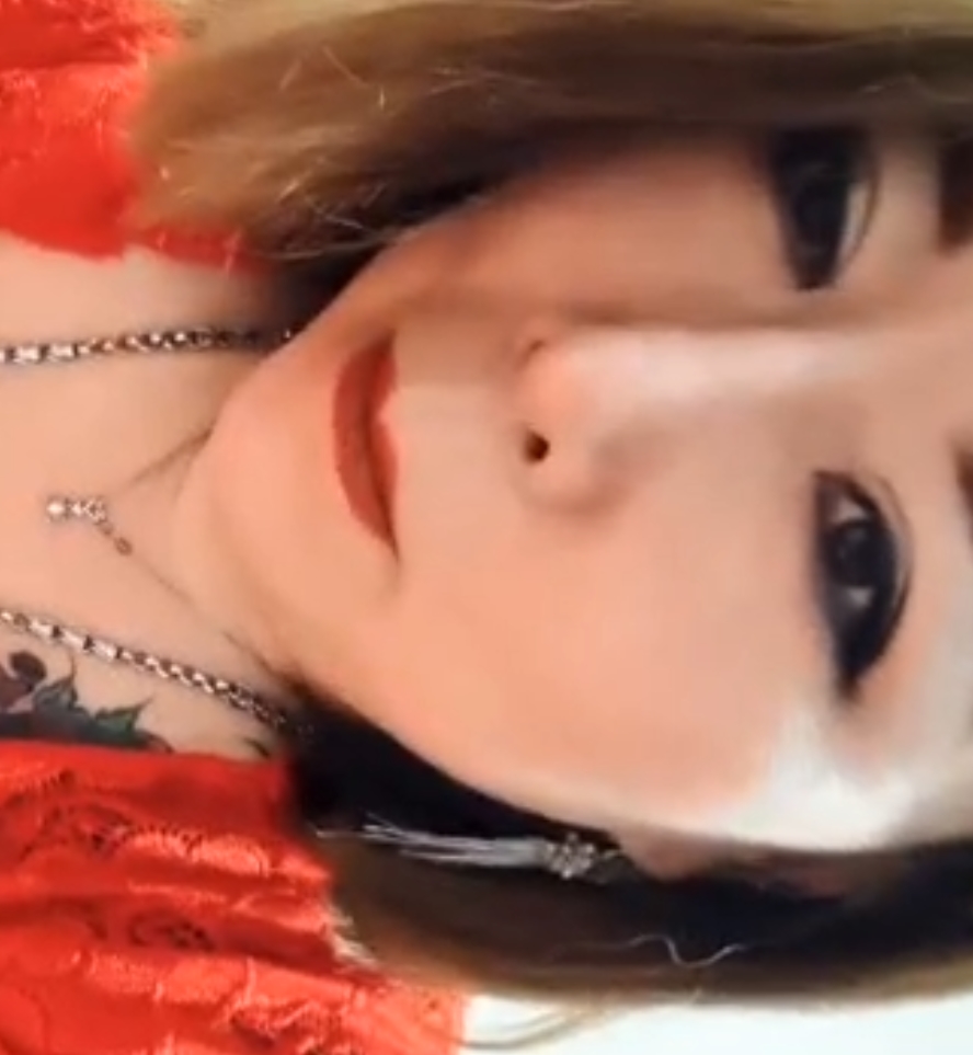 程中，你将会被“天津妖娆姐”独特的魅力所吸引，不容错过！转载搬运快手“天津妖娆姐”的合集[17V+294M][百度盘]