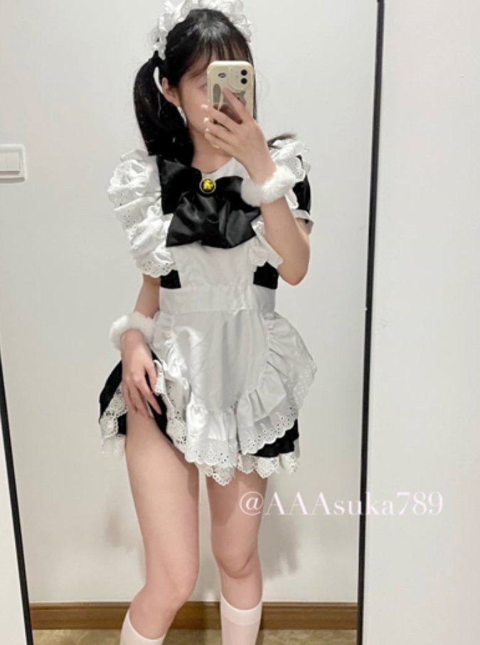 高清720P原版！优质双马尾妹子Asuka最新付费私拍视频，4三人游40V，2.34G！车阵、无屏障后推车，磁力链接进入神秘处！漂亮馒头翘臀，大罩杯弄净，某处逼！