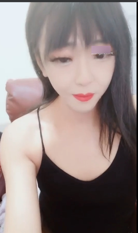 小米酱伪娘女装大佬口味重味预警视频集，4个版本合计1.99G，百度盘分享