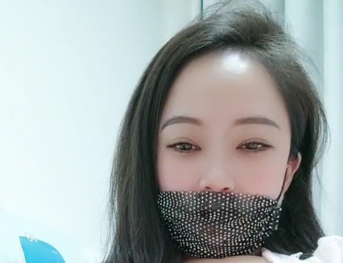 丝袜熟女陈怡：性感小阿姨30v56.7g视频珍藏百度ED2K