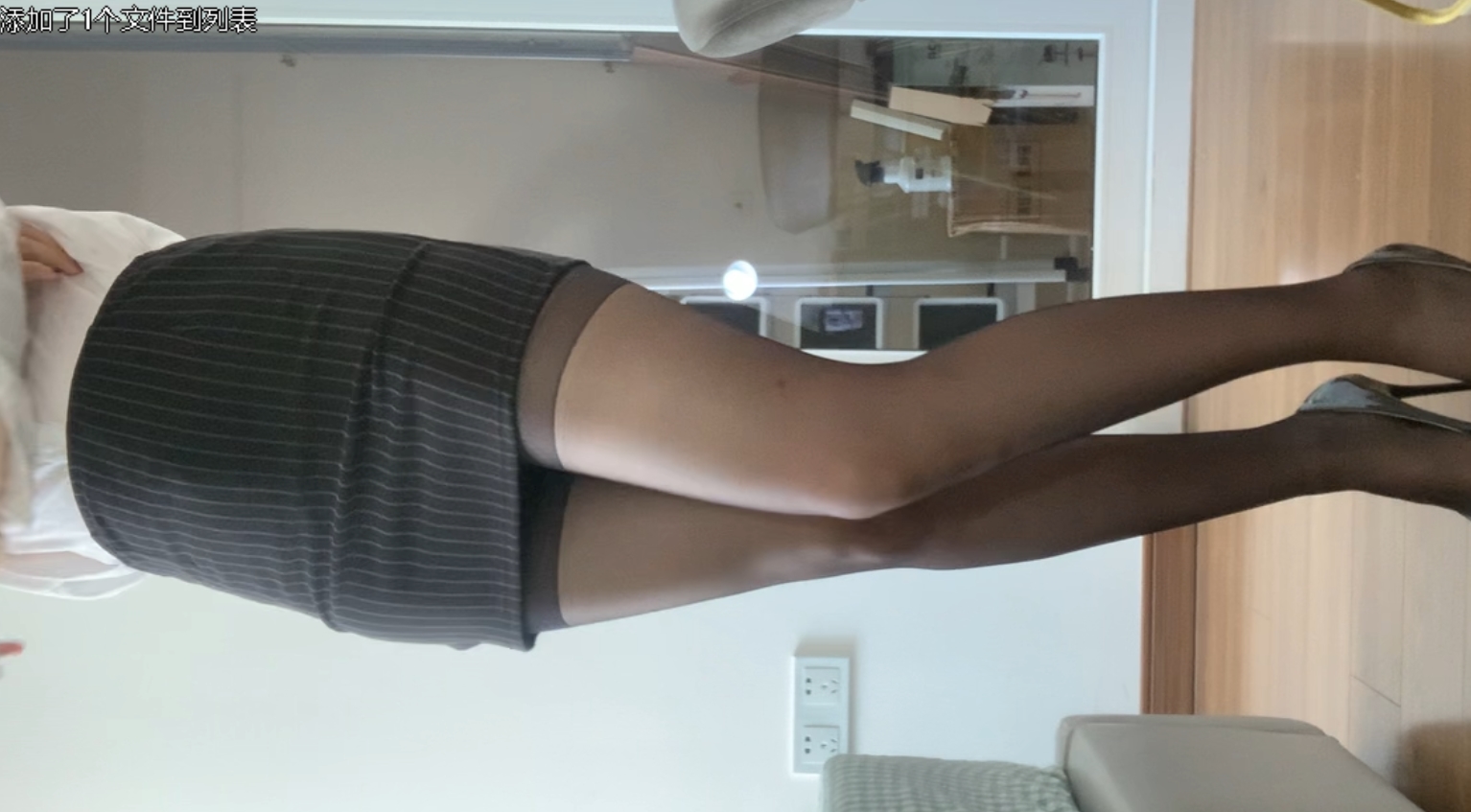 让人们对她的教学方法和教学资源产生了极大的兴趣。如果你也想学习生物知识,那么不妨来跟随你的生物老师闵儿,体验117个视频、96.6g的知识盛宴吧!