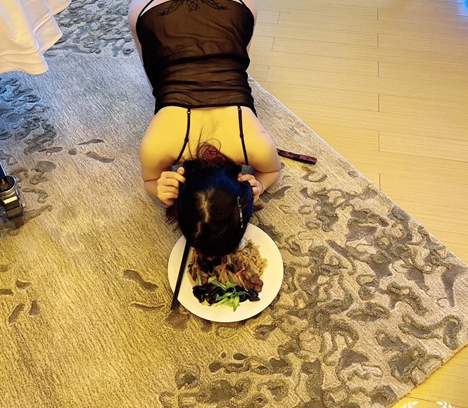 63v3g：推特金主，优雅金领，视频收藏丰富多样