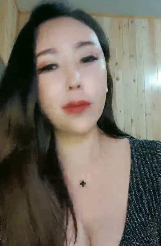 骚气+蜜桃御姐+28v15.3g