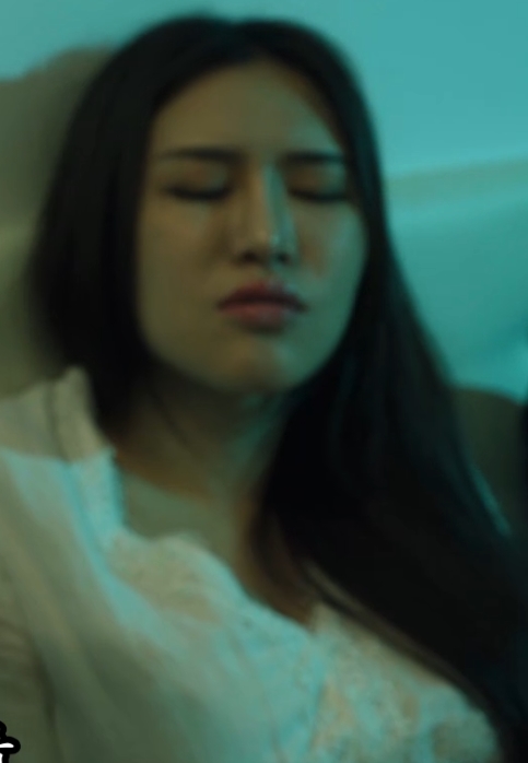 艾熙女星开放大罩杯视频合集，54部精彩收藏，百度ED2K下载！