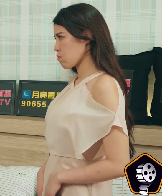 艾熙女星开放大罩杯视频合集，54部精彩收藏，百度ED2K下载！