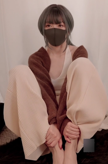 香港网红HongKongDoll年终新作情侣游戏极致水嫩1V2.07G，百度盘分享