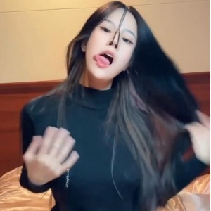 转载御姐反差婊anna最新合集6V1G，自行打包高价定制