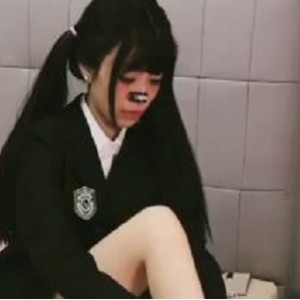 露脸糖心新人创可贴贴最新合集3V790M，调皮可爱自拍