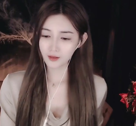 虎牙小太阳33部主播合集2G风情万种