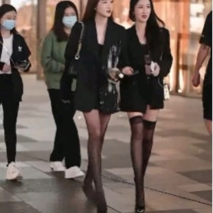 推特李蜜儿剧情合集508V14.5G火爆偷吃