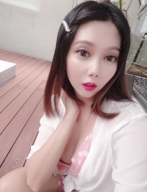 OF骚猫270幕9.3G流连忘返